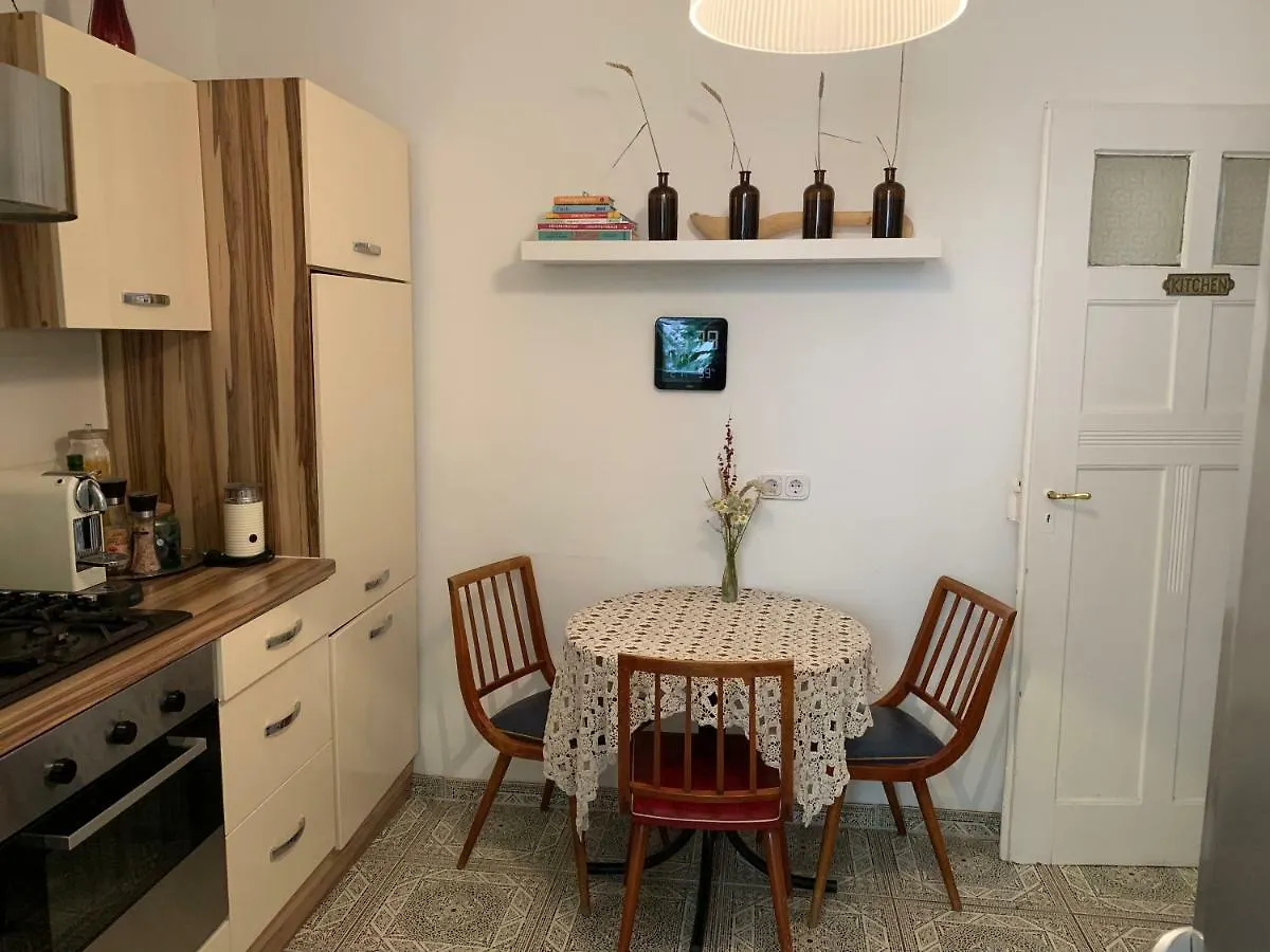 Ferienwohnung West location